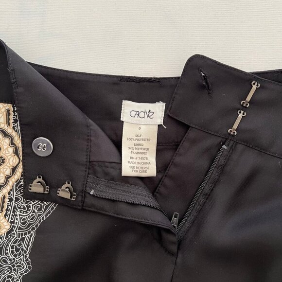 Cache Vintage Bandana Print Mini Shorts - Picture 5 of 6